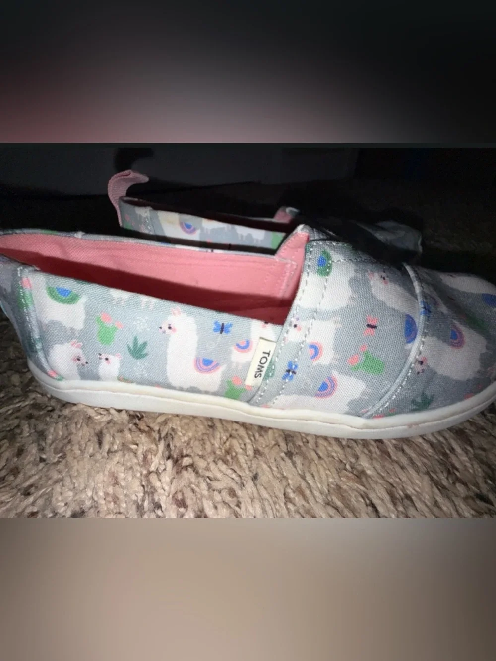 Toms Kids Llama Print Slip-On in Gray and Pink